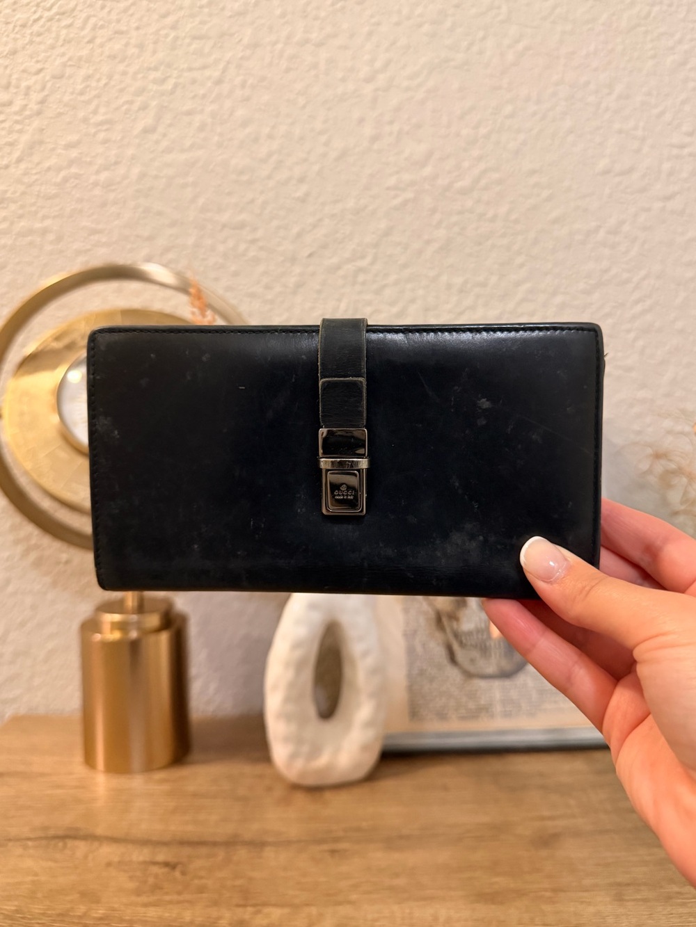 Vintage Gucci black leather wallet gunmetal silver buckle